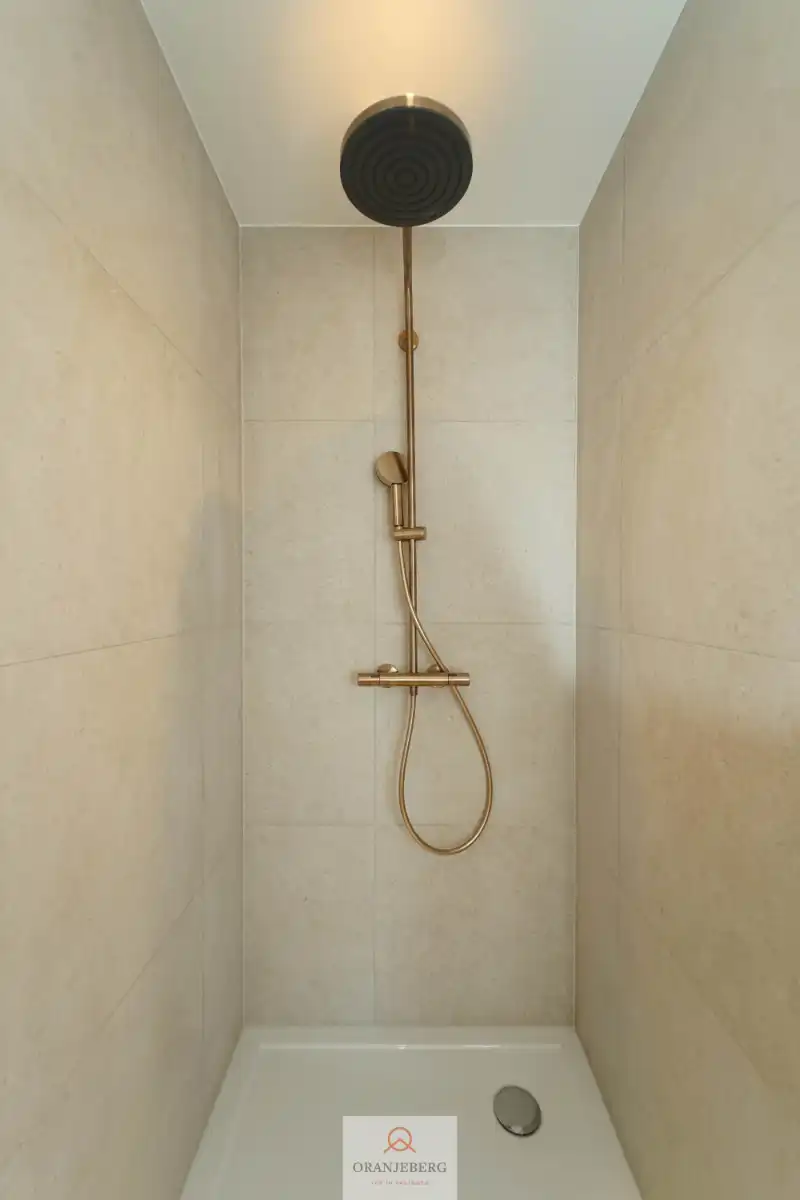 Gerenoveerd duplex-appartement (114 m²) met 3 slaapkamers foto 24