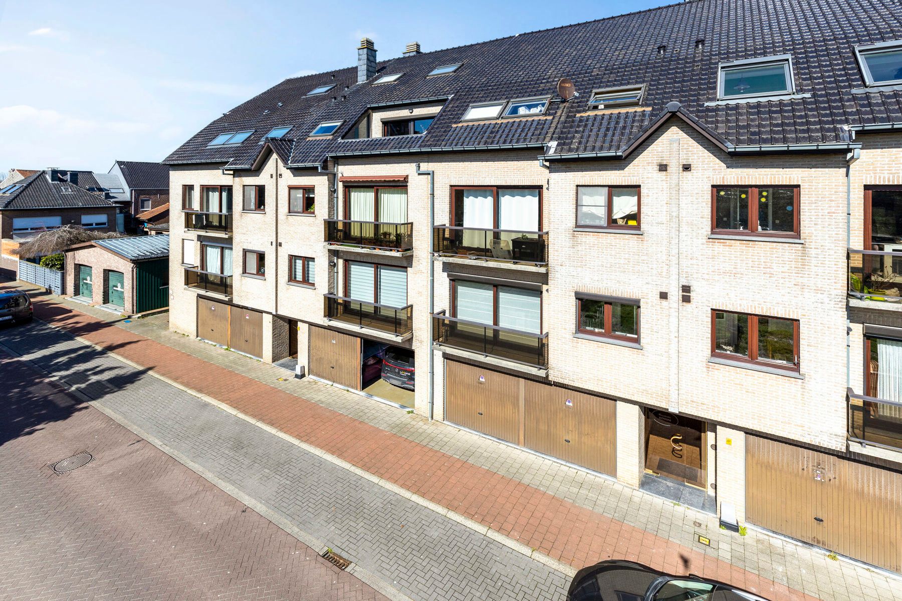 Ruim appartement met 3 slaapkamers! foto {{pictureIndex}}