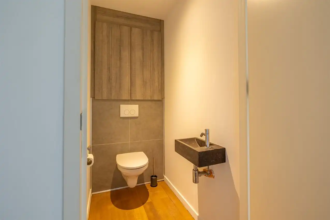 Gerenoveerde woning EPC B, 2 ruime slpk, zonnig tuinterras foto 9