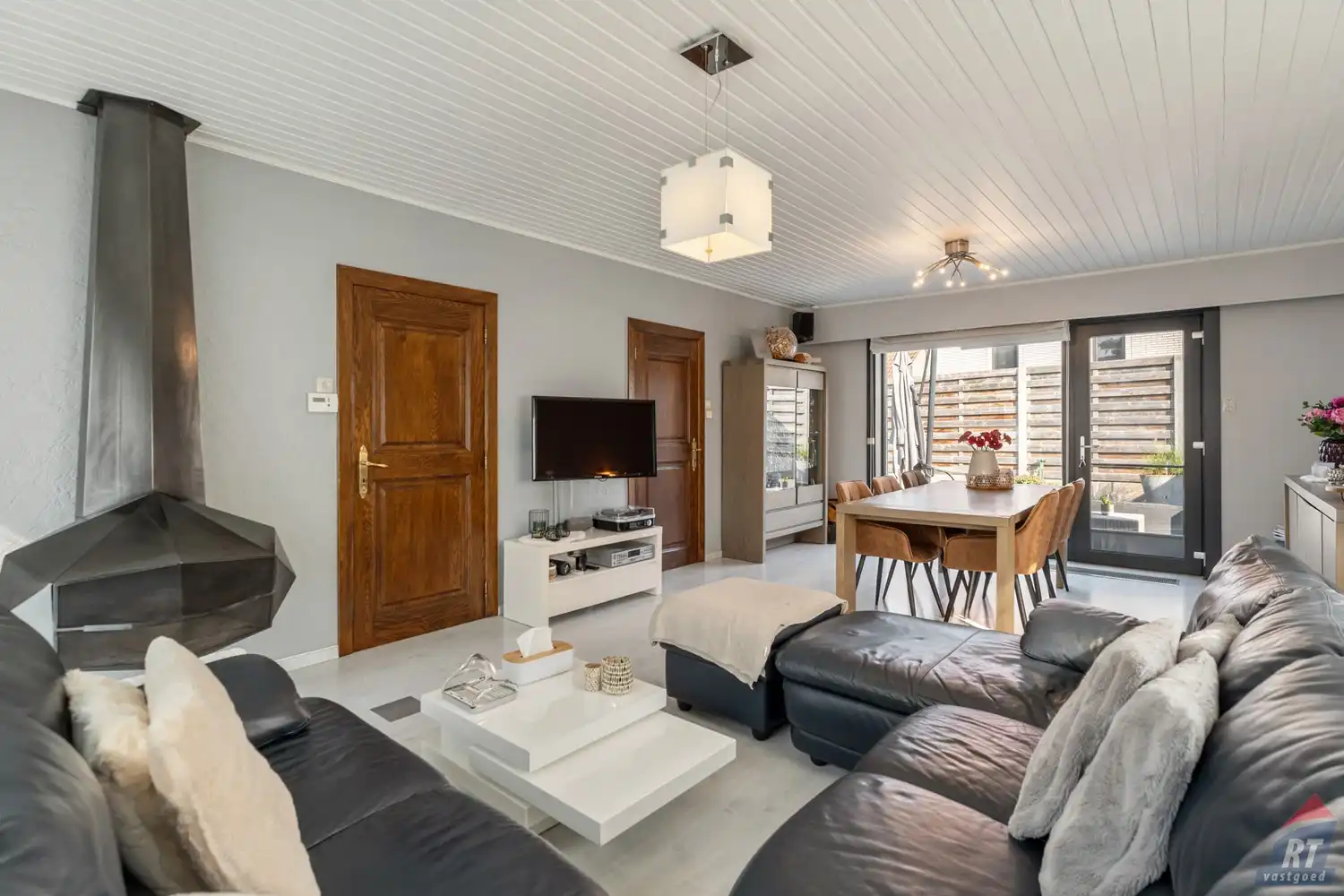 Instapklare bungalow met 3 slaapkamers gelegen in het rustige Velm foto 3