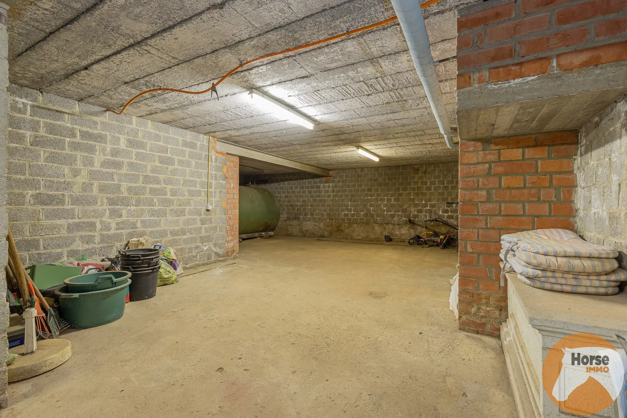 VLIERZELE -Open bebouwing op 25are met ruime kelder & zolder foto 20