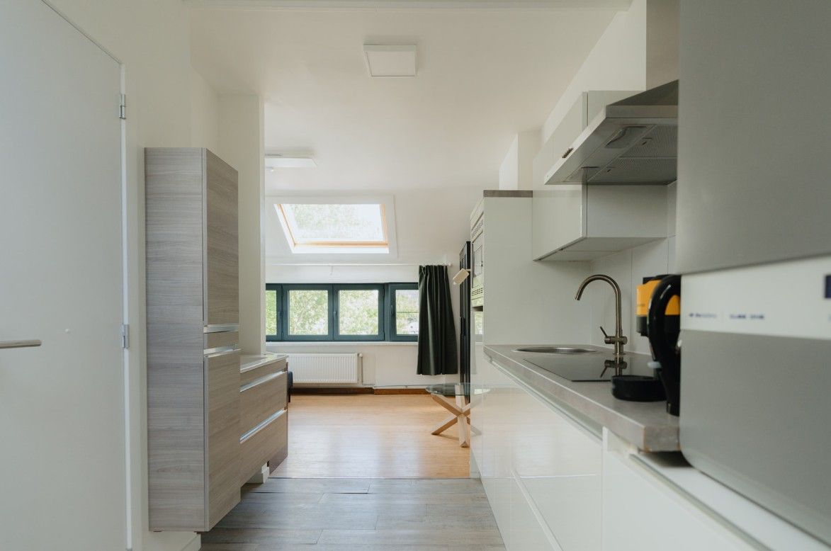 Lichtrijke, gerenoveerde, bemeubelde studio in cohousing — De Pintelaan 124, 9000 Gent foto 10