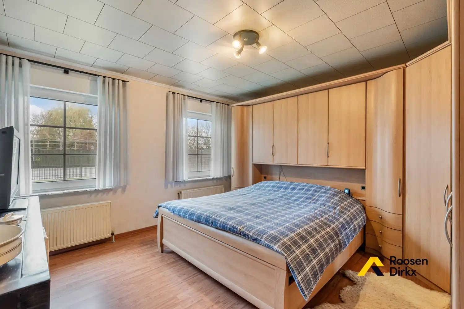 Degelijke, perfect onderhouden woning op 9 are, op fietsafstand van het centrum! foto 14