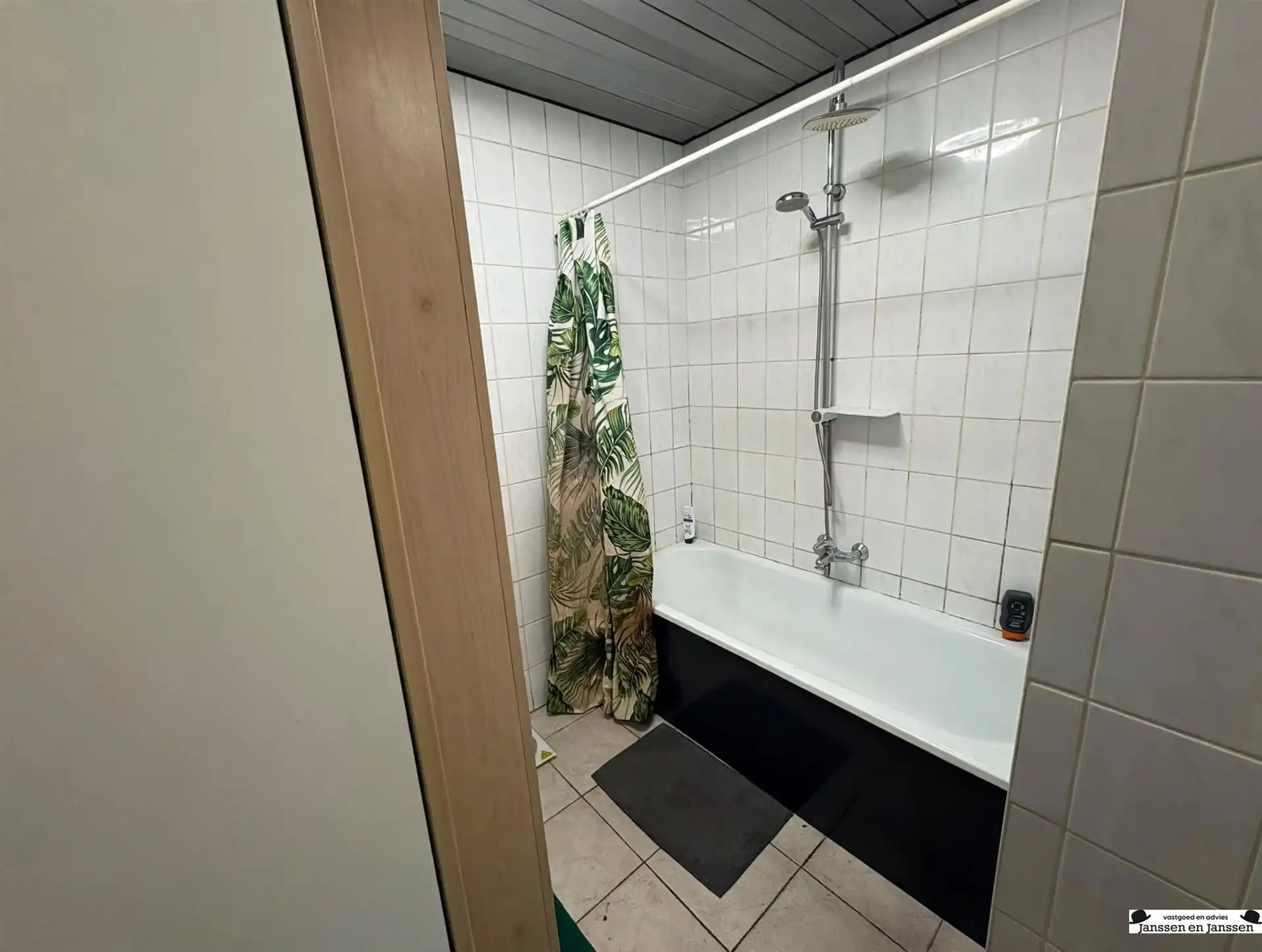 gelijkvloerse verd. + tuin foto 6