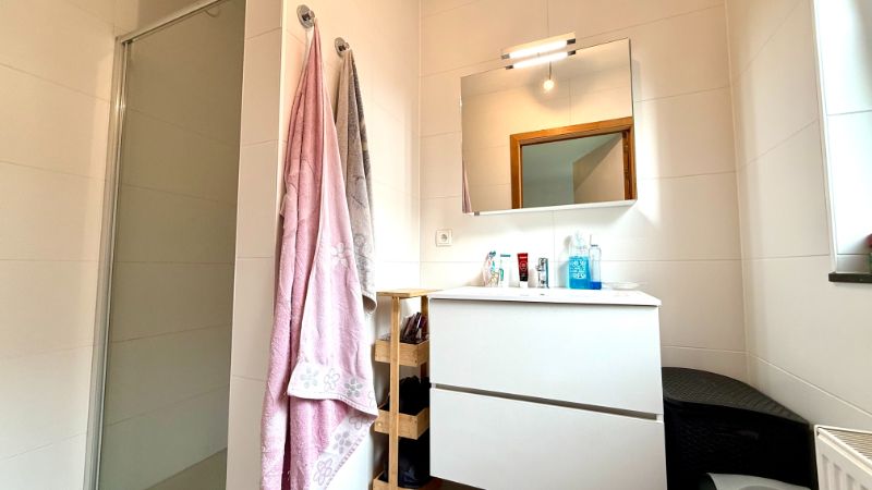 Recent appartement met 1 slaapkamer en terras foto 8