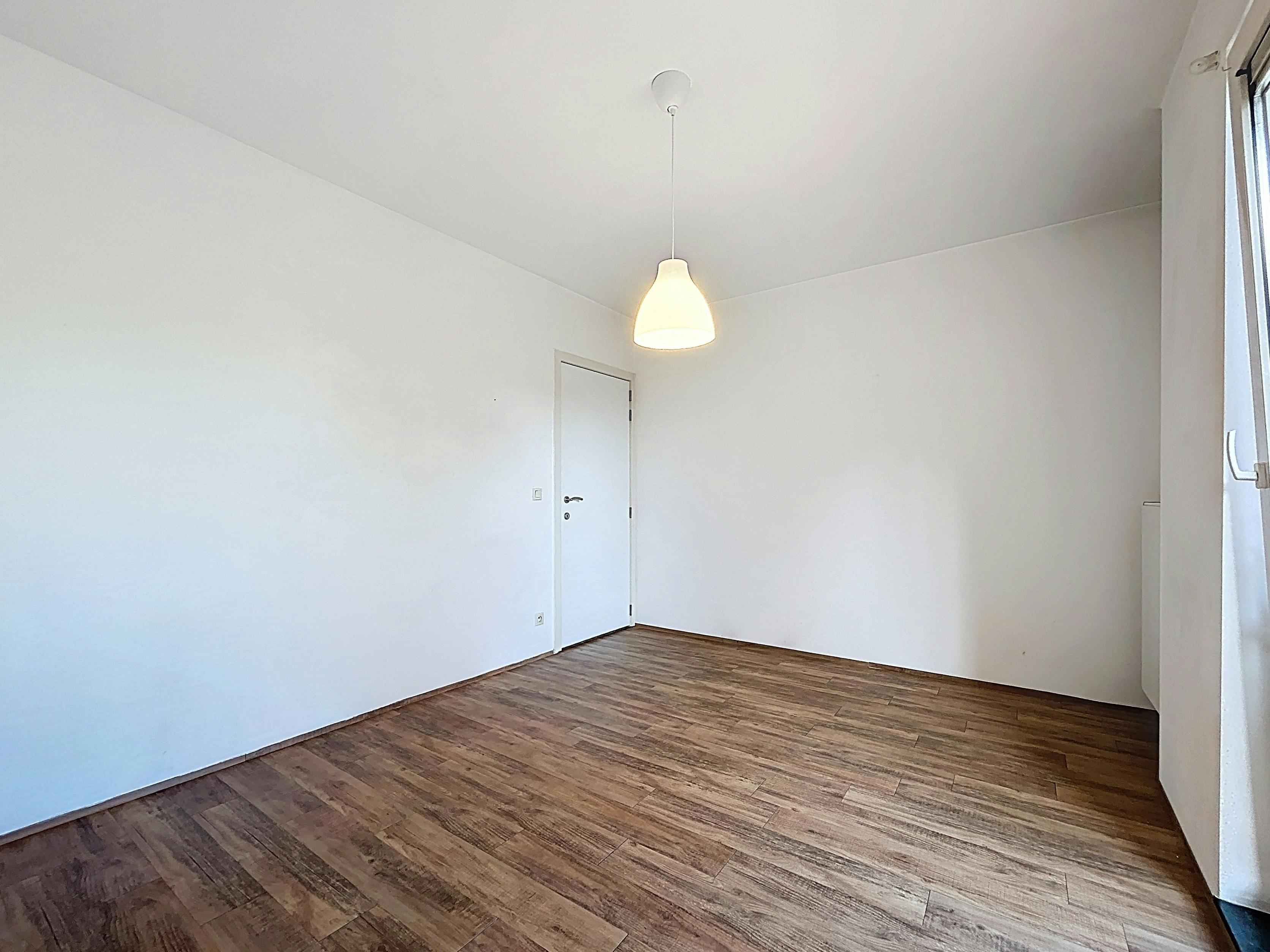 Ruim appartement met twee slaapkamers te huur in Gooreind! foto 6