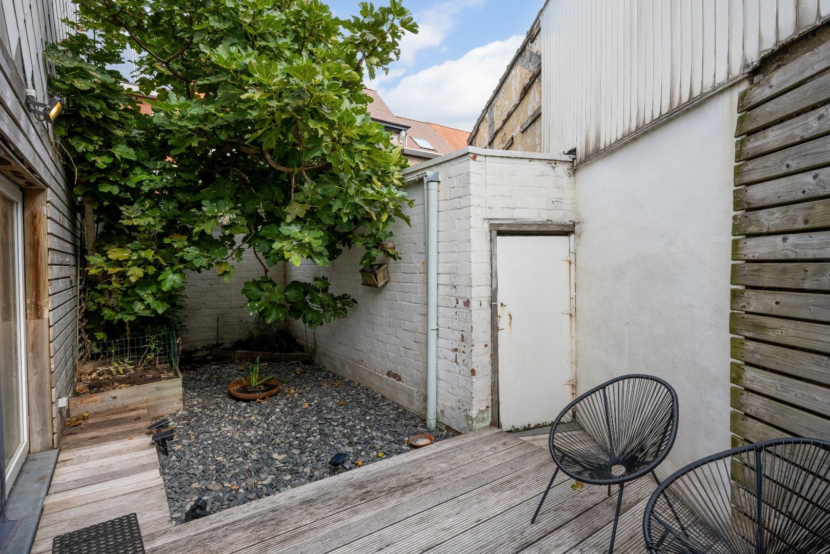 Instapklare woning met tuintje en garage in hartje Gent foto 8