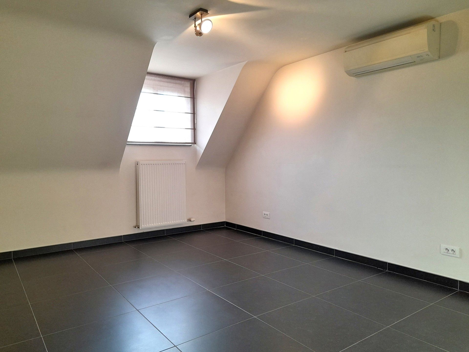 2-slpk-appartement met groot terras, berging en autostaanplaats foto 22