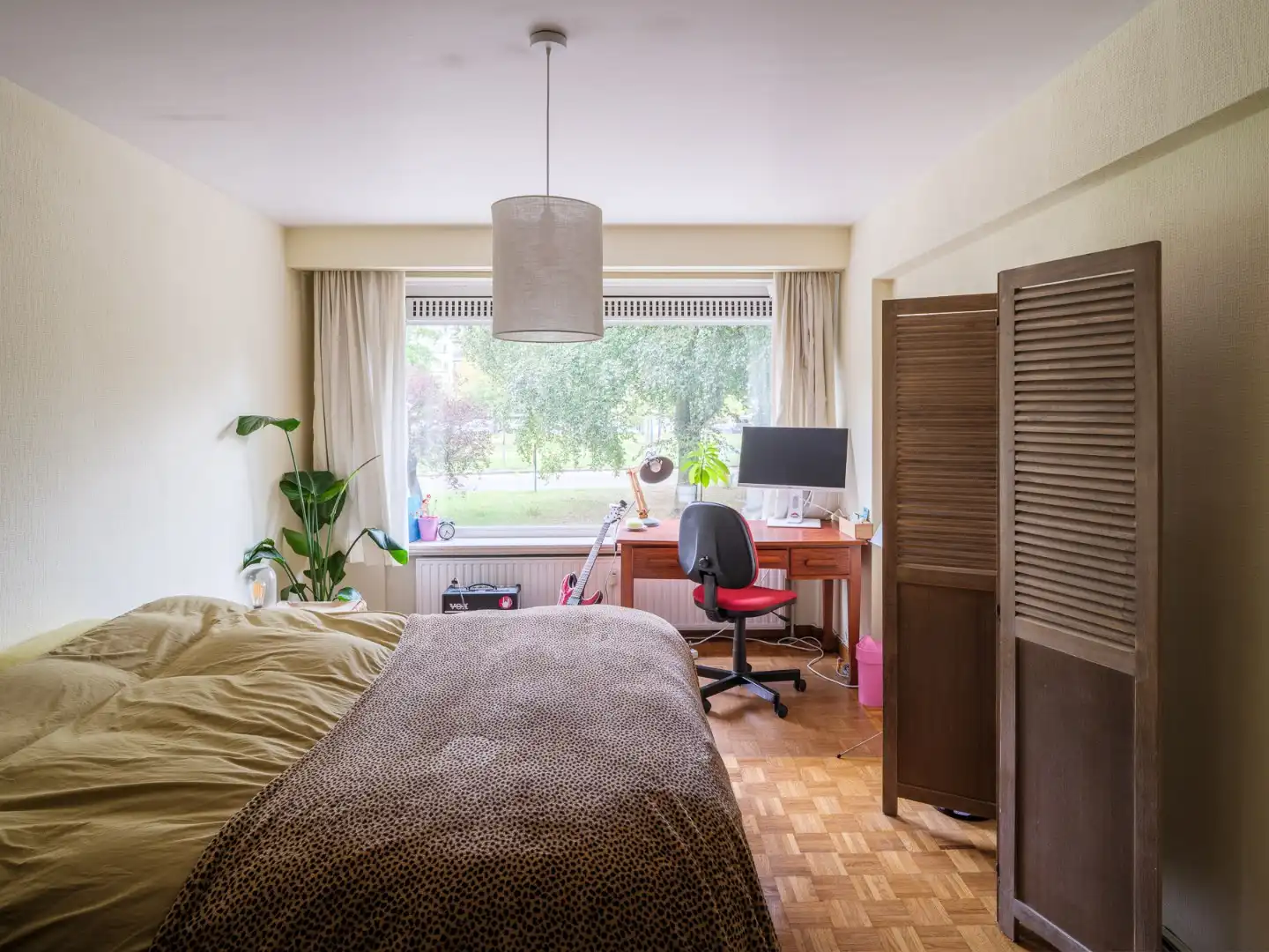 Ruim appartement met 3 slaapkamers aan het Zuidpark foto 9
