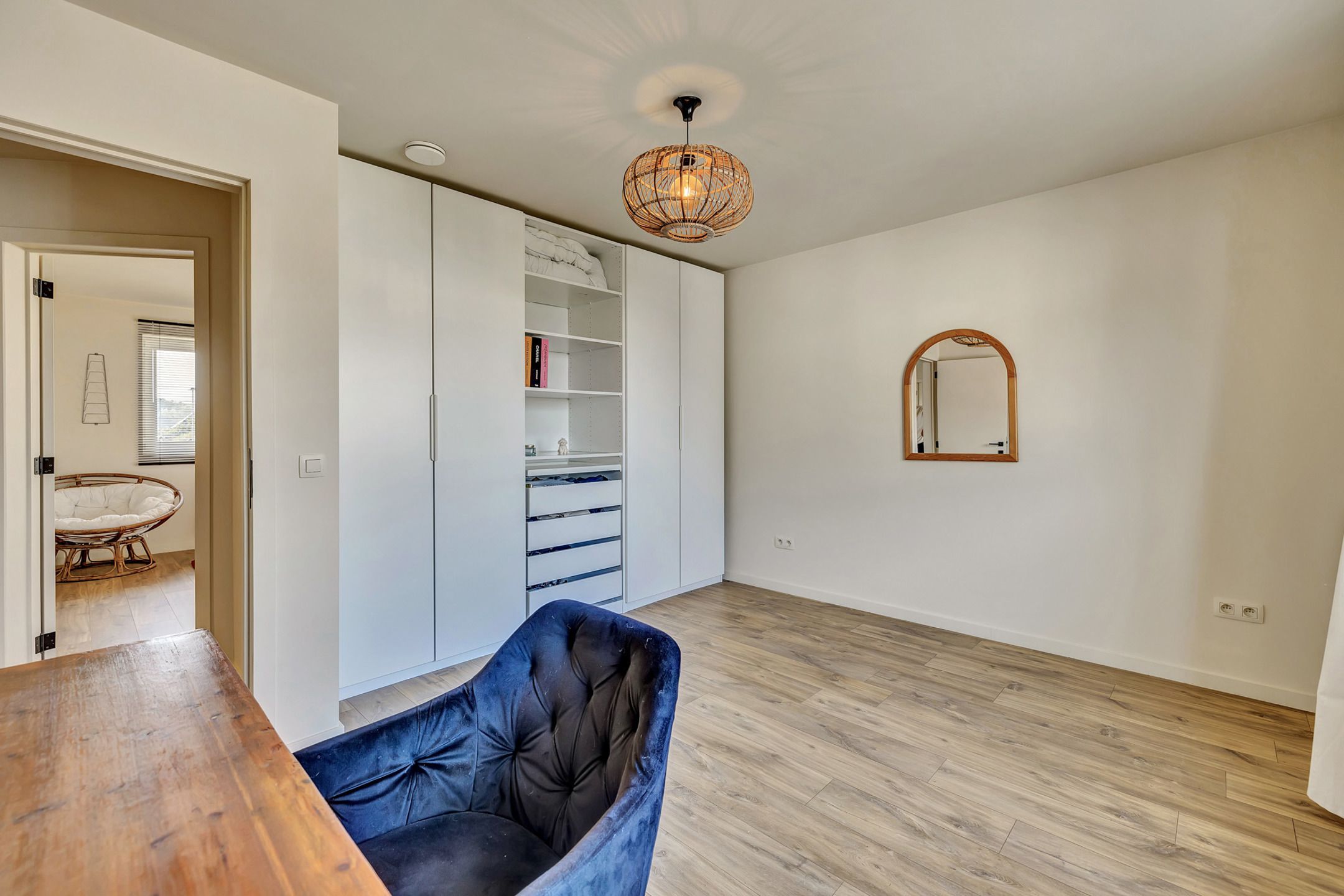 Prachtige woning met 4 slpks, tuin en garage foto 17