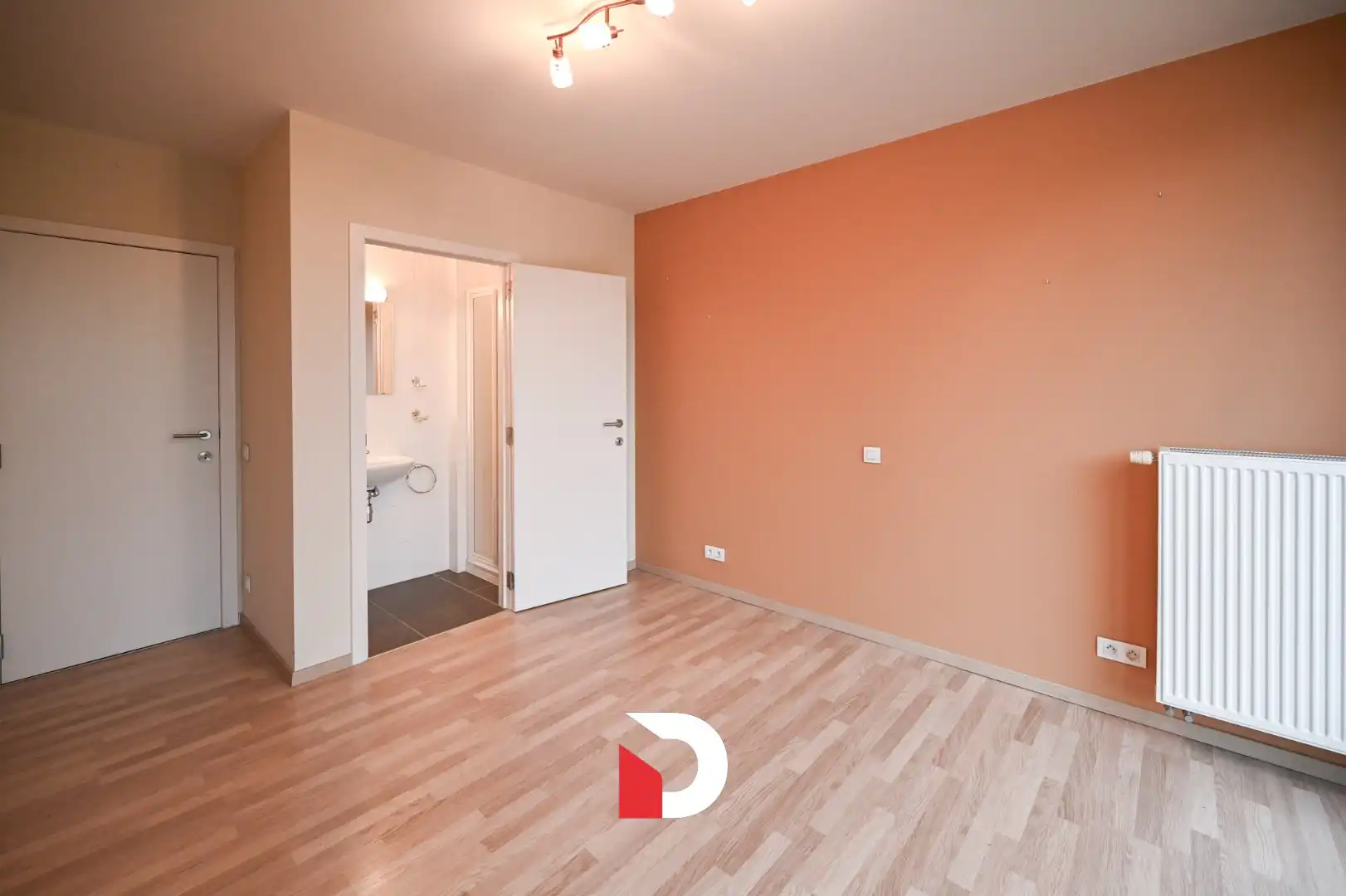 Lichtrijk 3-kamerappartement met frontaal zicht op het water foto 7