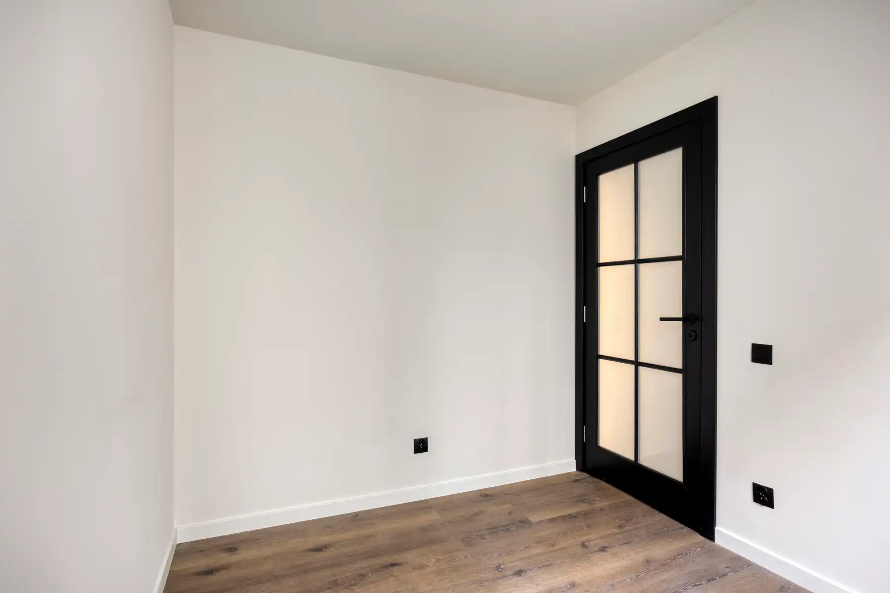 Appartement met twee slaapkamers in hartje Antwerpen. foto 9