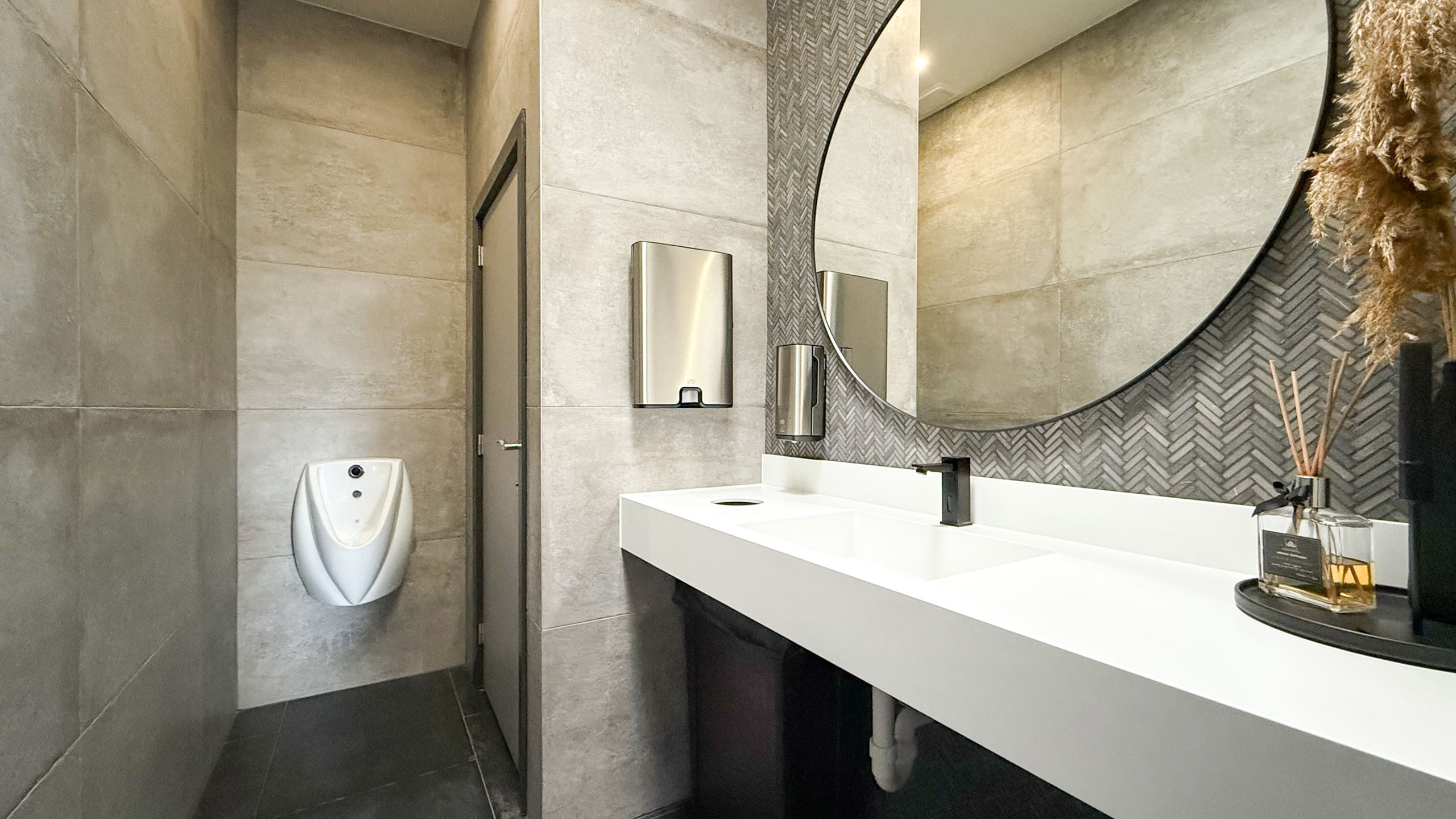 Prachtig handelspand met woonst op toplocatie (40are grond)! foto 20