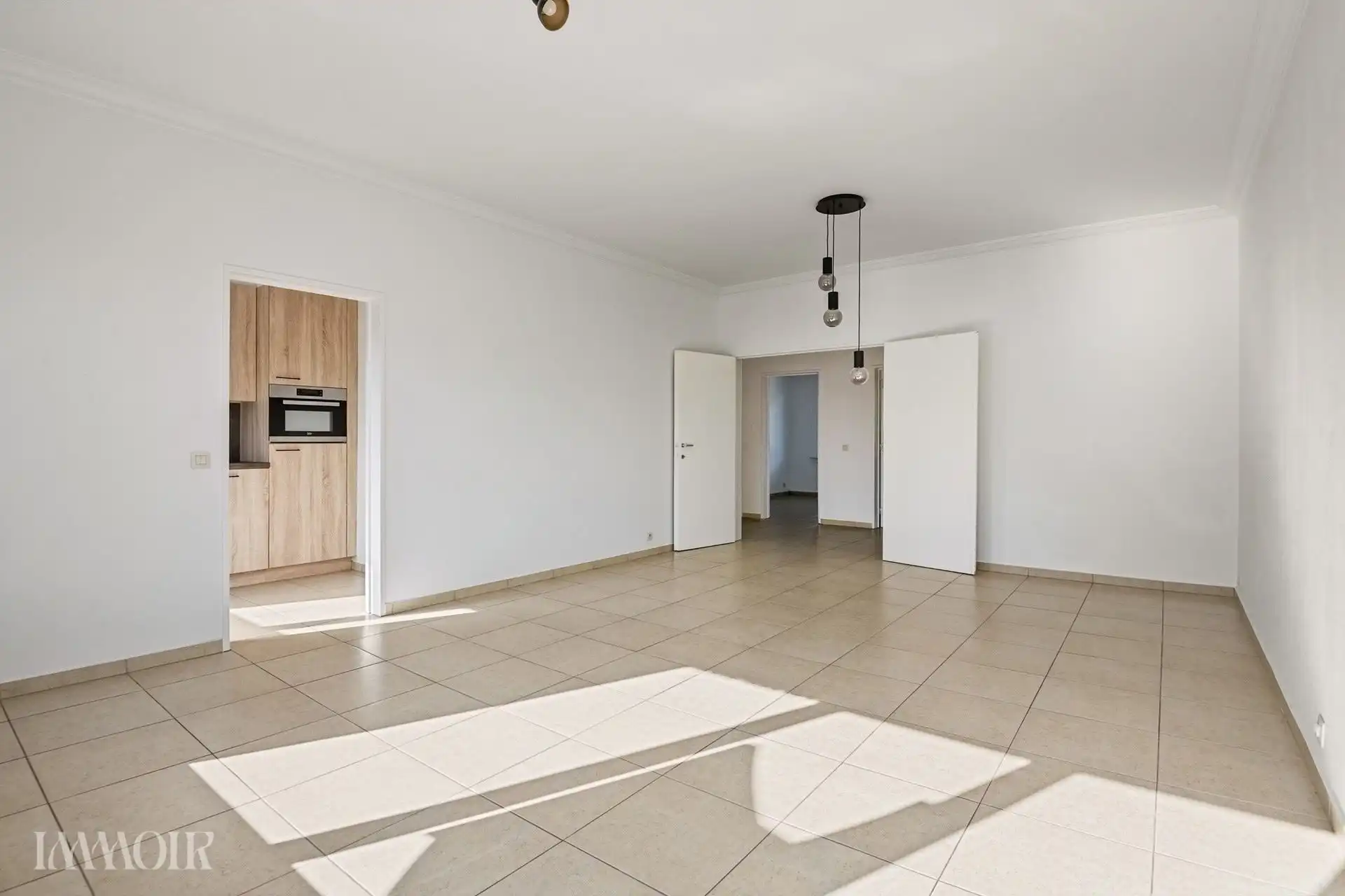 Centraal gelegen en instapklaar appartement met garagebox. foto 4