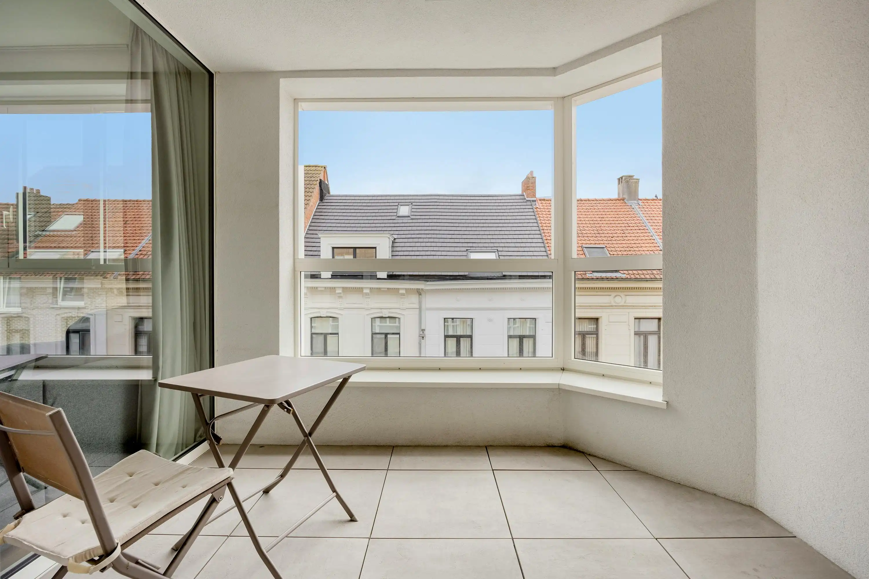 Recent appartement met twee slaapkamers en terras te koop in Berchem foto 14