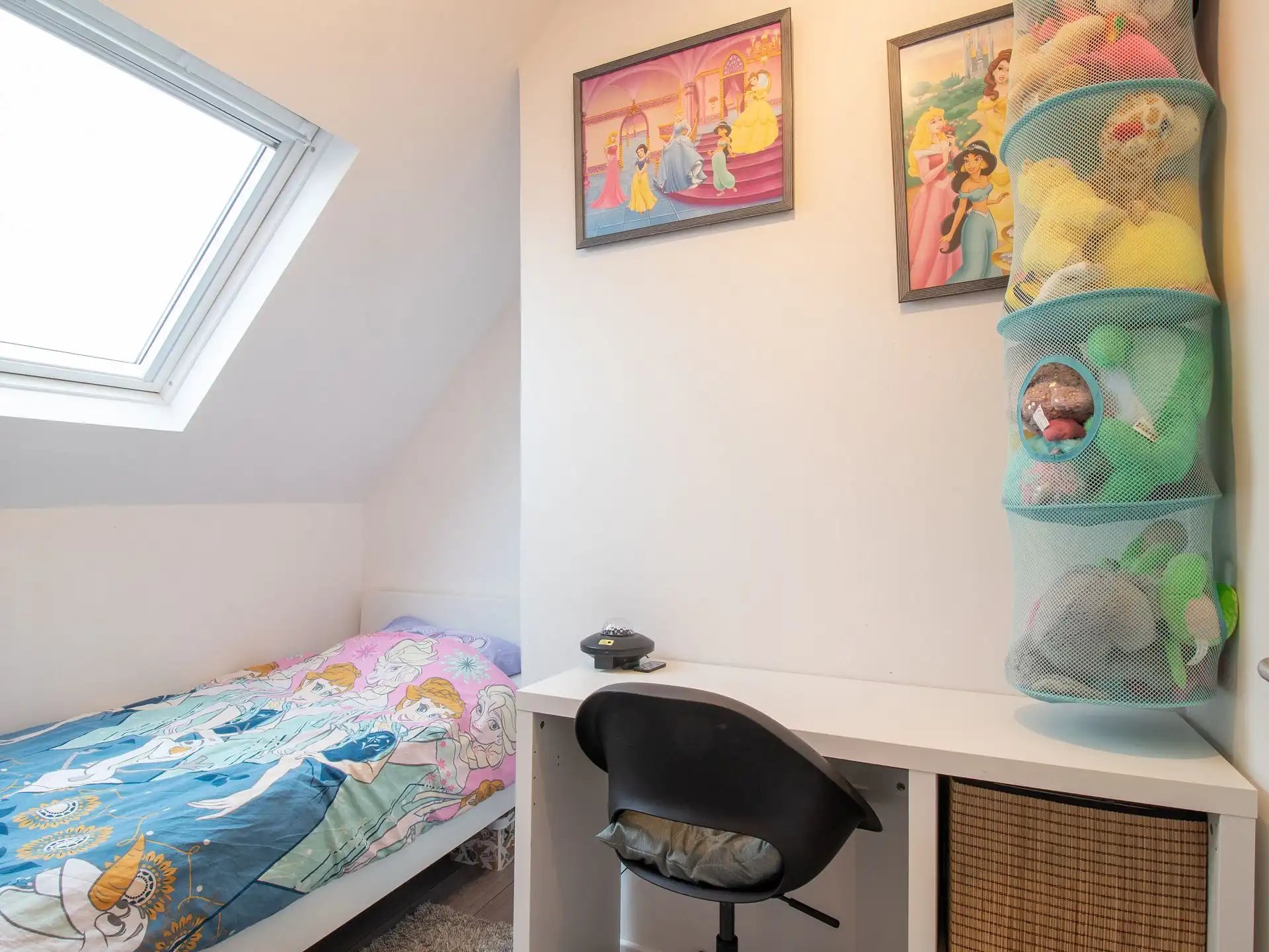 Bel-etage woning met zes slaapkamers en tuin foto 14