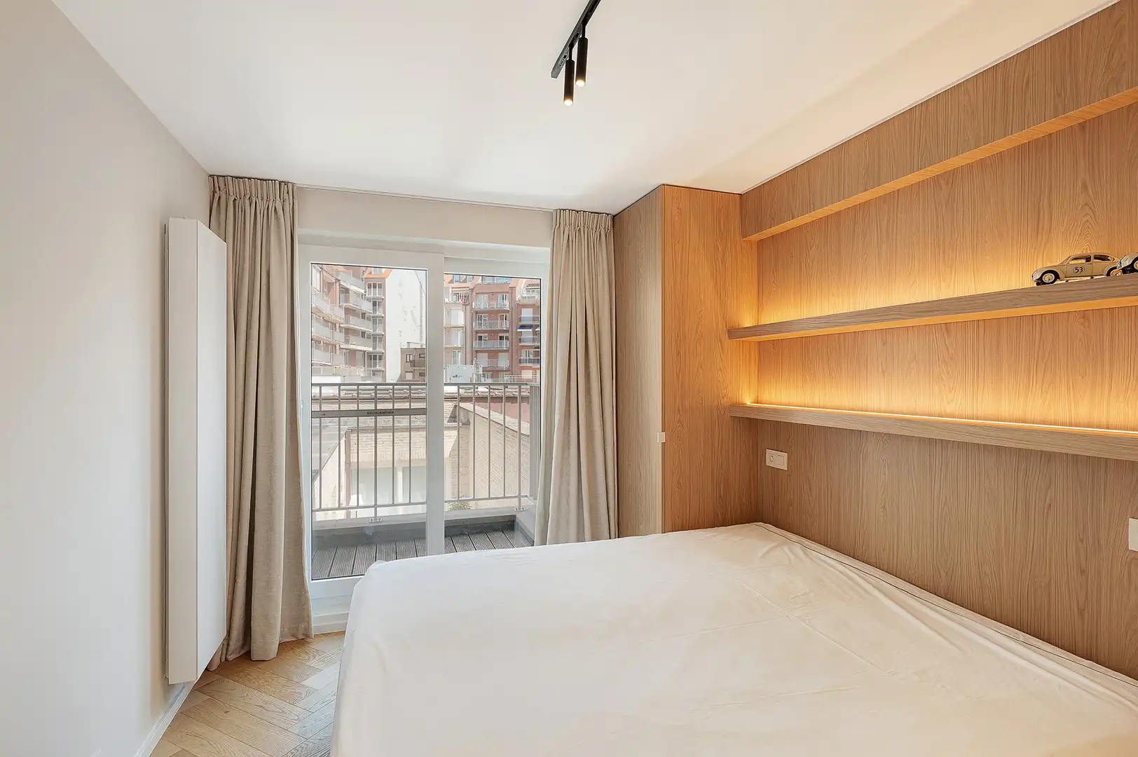 Gerenoveerd 3 slaapkamerappartement met zijdelings zeezicht. foto 19