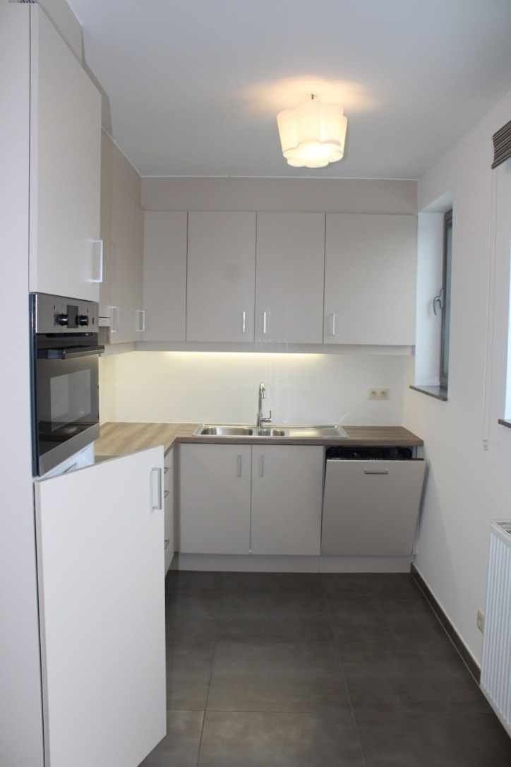 Appartement met 1 slpk en zeer groot terras, privé-carport en fietsenberging foto 7
