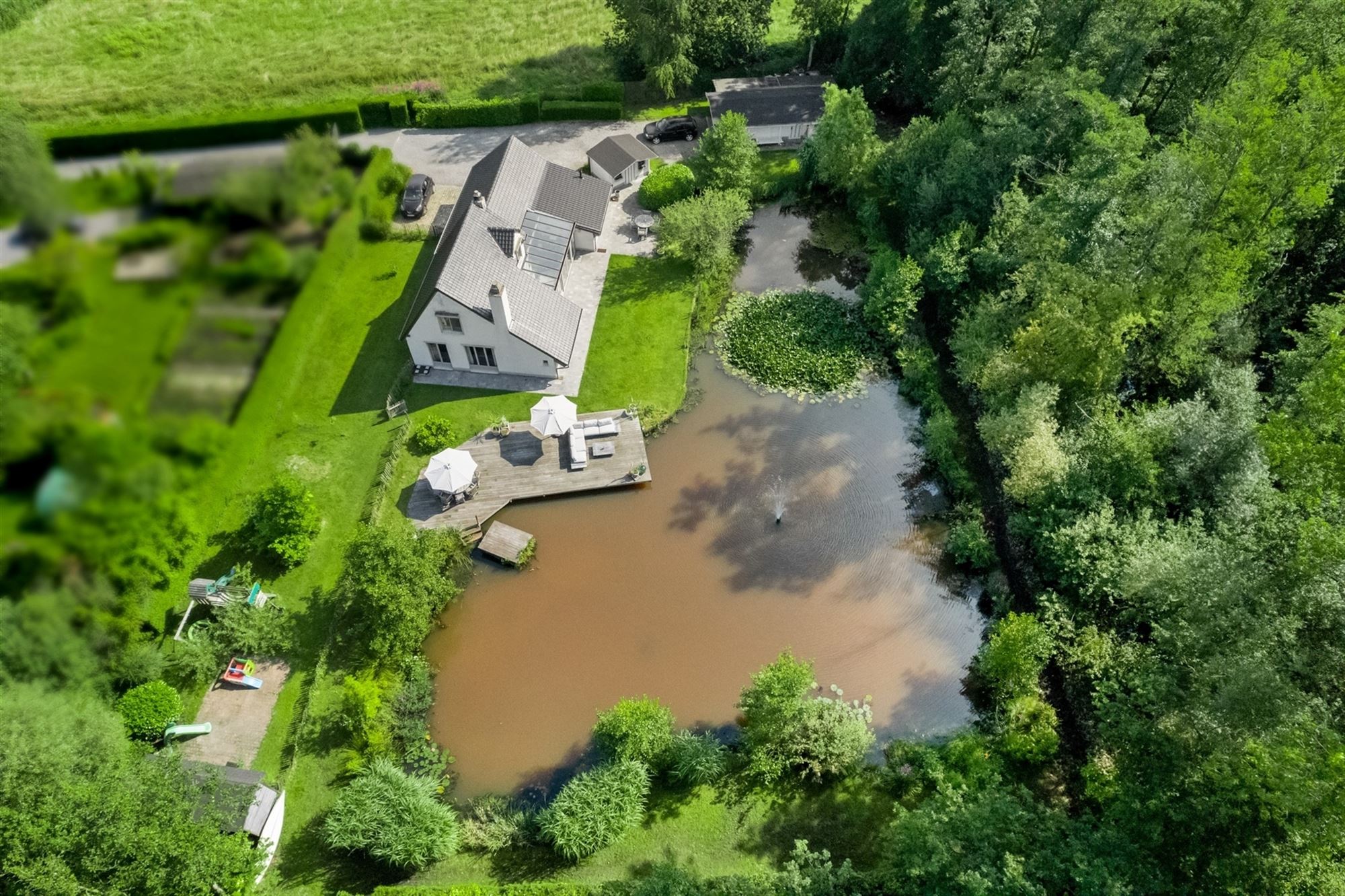 Unieke landelijke villa met prachtige tuin te BAAL foto 1