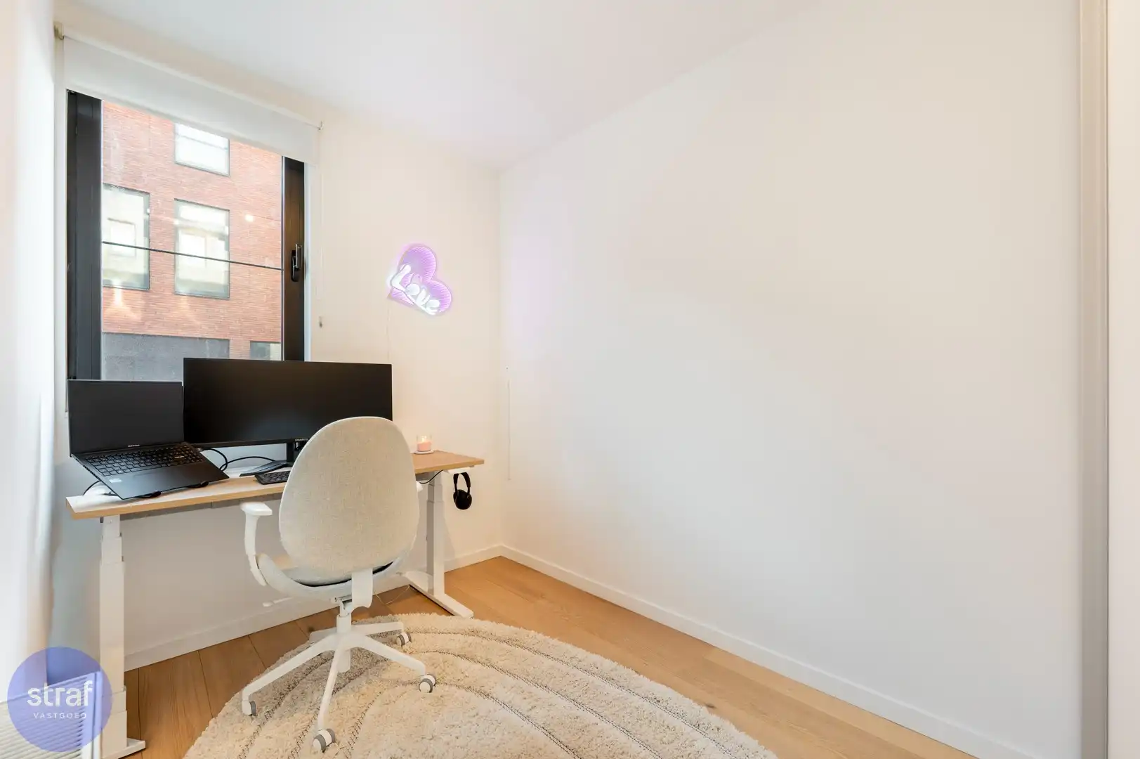 Twee slaapkamers, autostaanplaats, Galgenweel én hartje Antwerpen op één plek foto 12