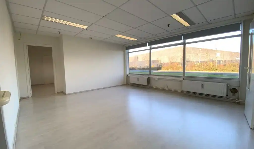 Budgetvriendelijk kantoor te huur bij E40 in Wetteren foto 5