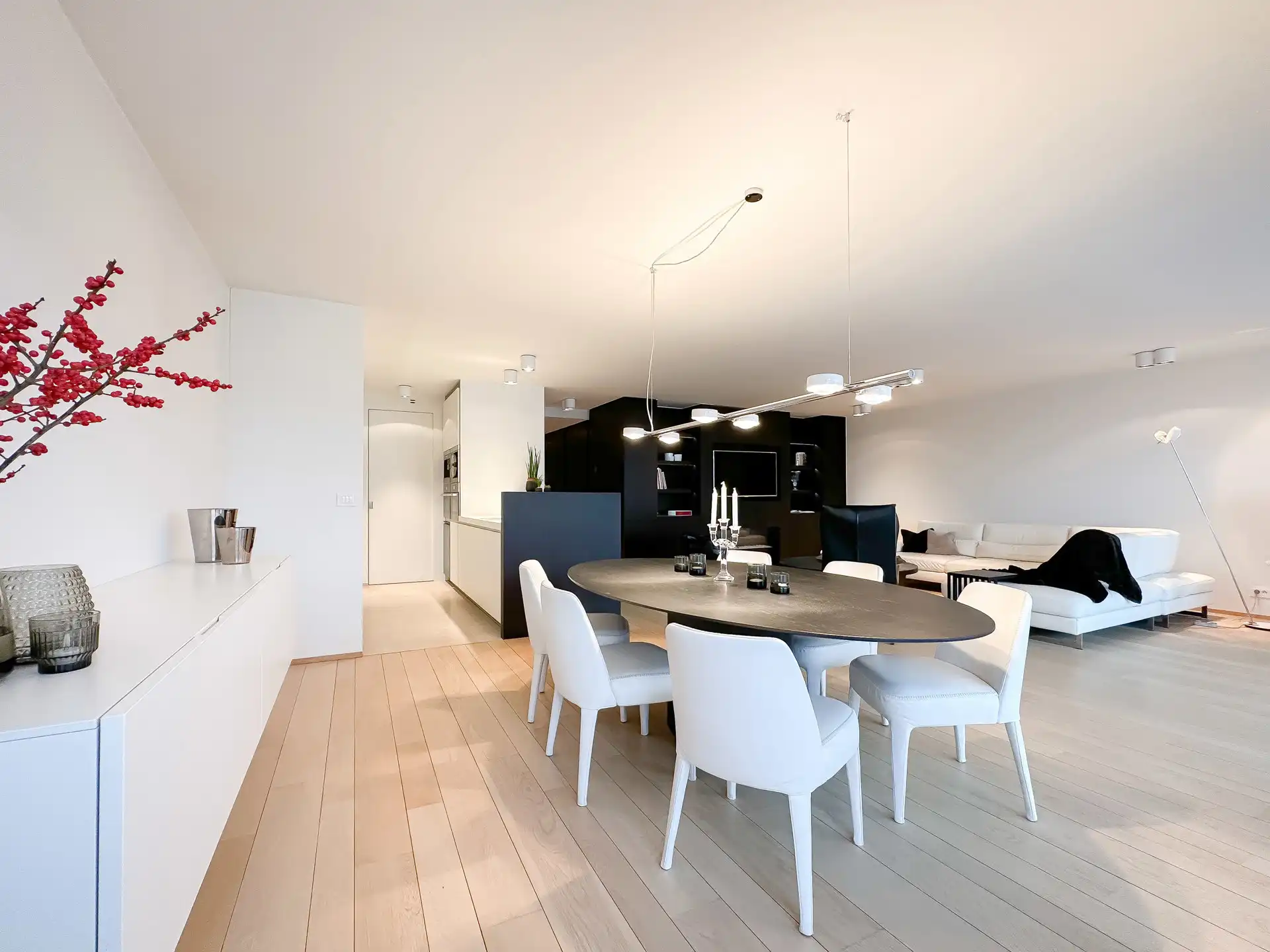 Uitzonderlijk appartement in de iconische residentie Carlton foto 7