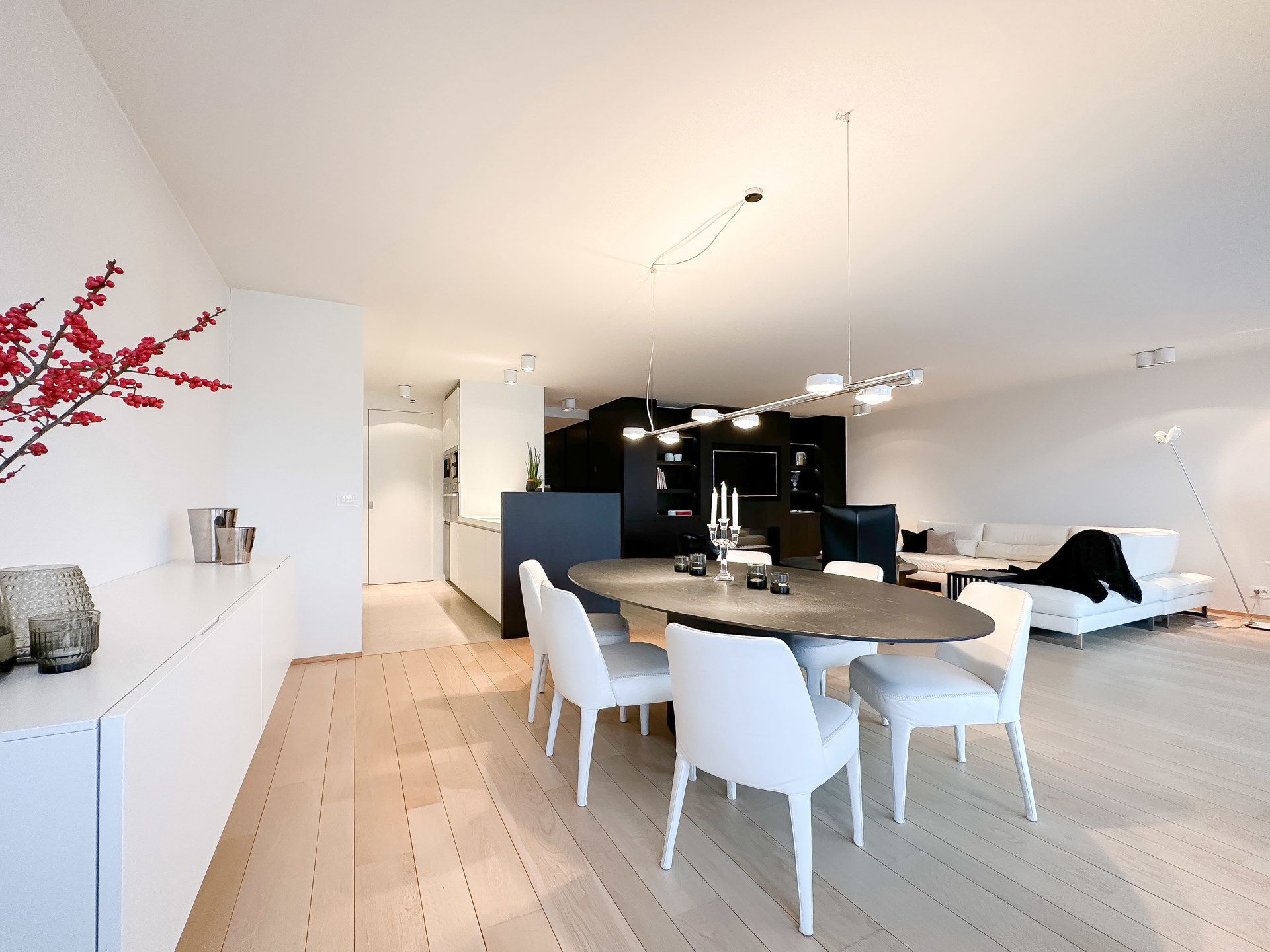 Uitzonderlijk appartement in de iconische residentie Carlton foto 7