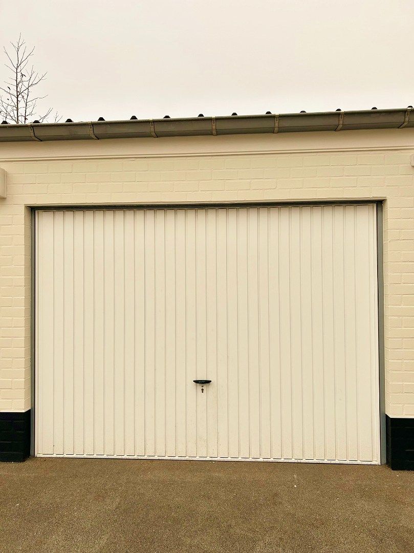 Ruim appartement met veel lichtinval, 3 slaapkamers en garage foto 12