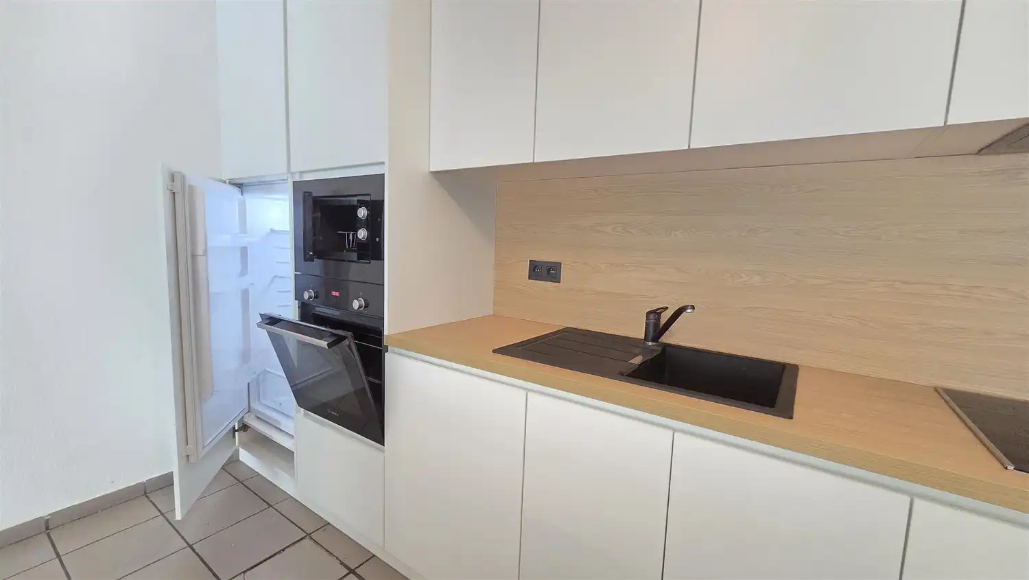 Ruim en energiezuinig appartement met 2 slaapkamers nabij Genk-Centrum foto 14