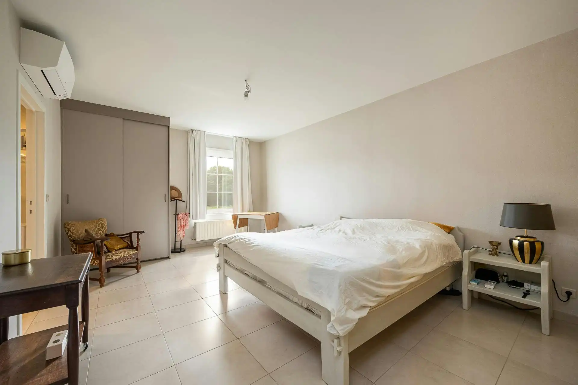 gerenoveerd huis met zwembad op 17 are te koop in Kasterlee foto 26