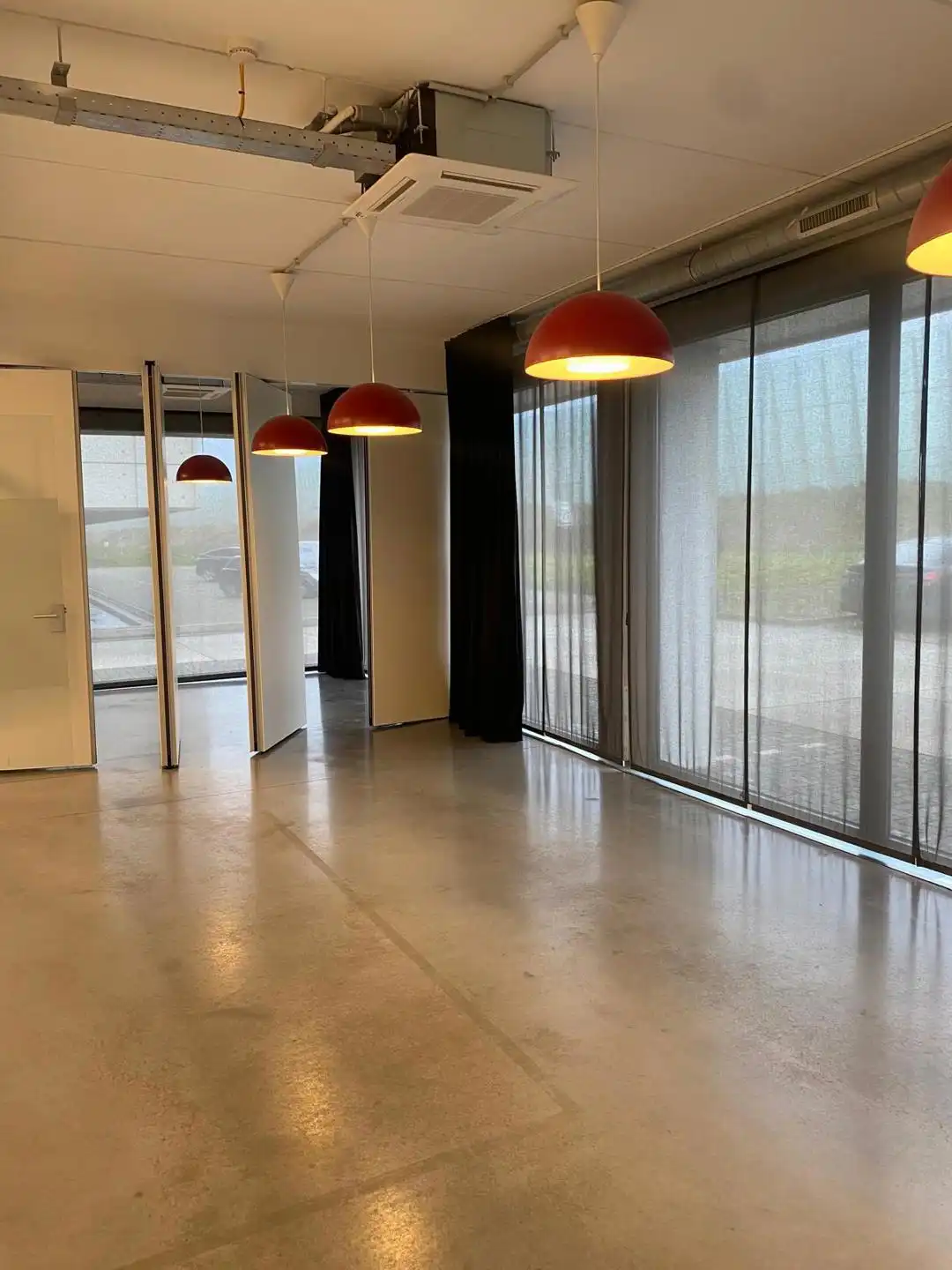 Kantoorruimte 310m² met aansluitend magazijn 216m²  in Burcht foto 27