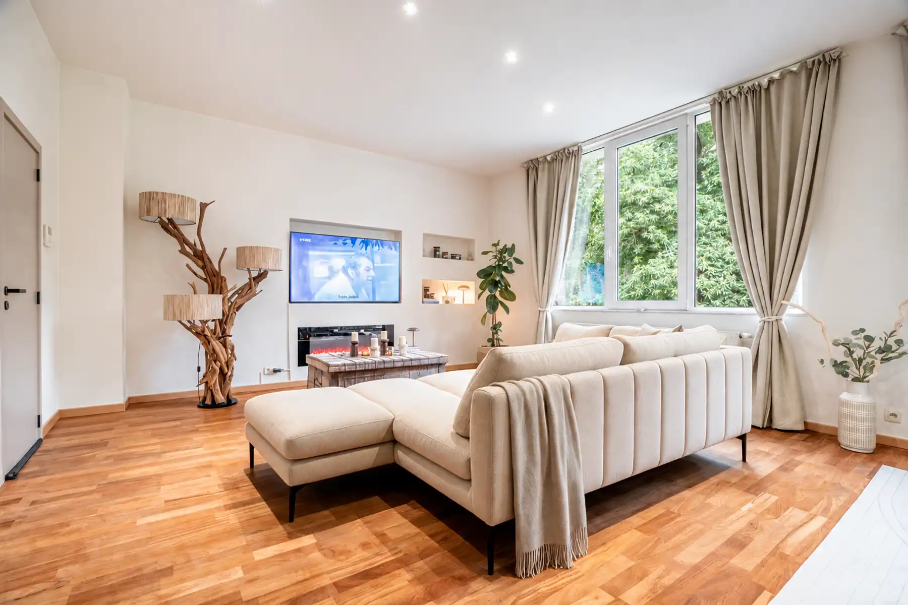Appartement te koop in Halle: 137 m², 2 slaapkamers, zonnig terras, lift en EPC B, nabij Brussel foto 4