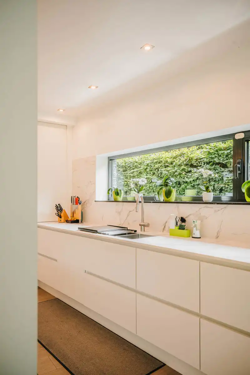 Stijlvolle, eigentijdse woning op een ruim perceel foto 14