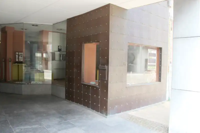 Winkel- of kantoorruimte in centrum Deinze foto 4