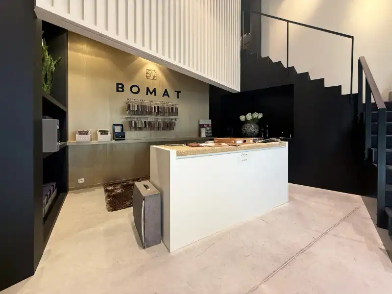 Magazijn met showroom te huur foto 3
