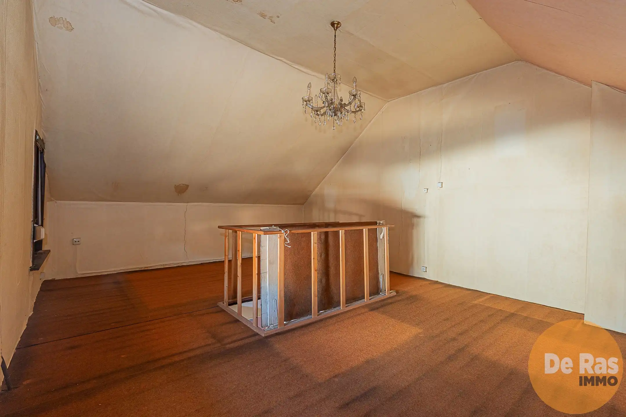 BUGGENHOUT– Renovatiewoning met prachtige tuin op ca. 8a50ca foto 14