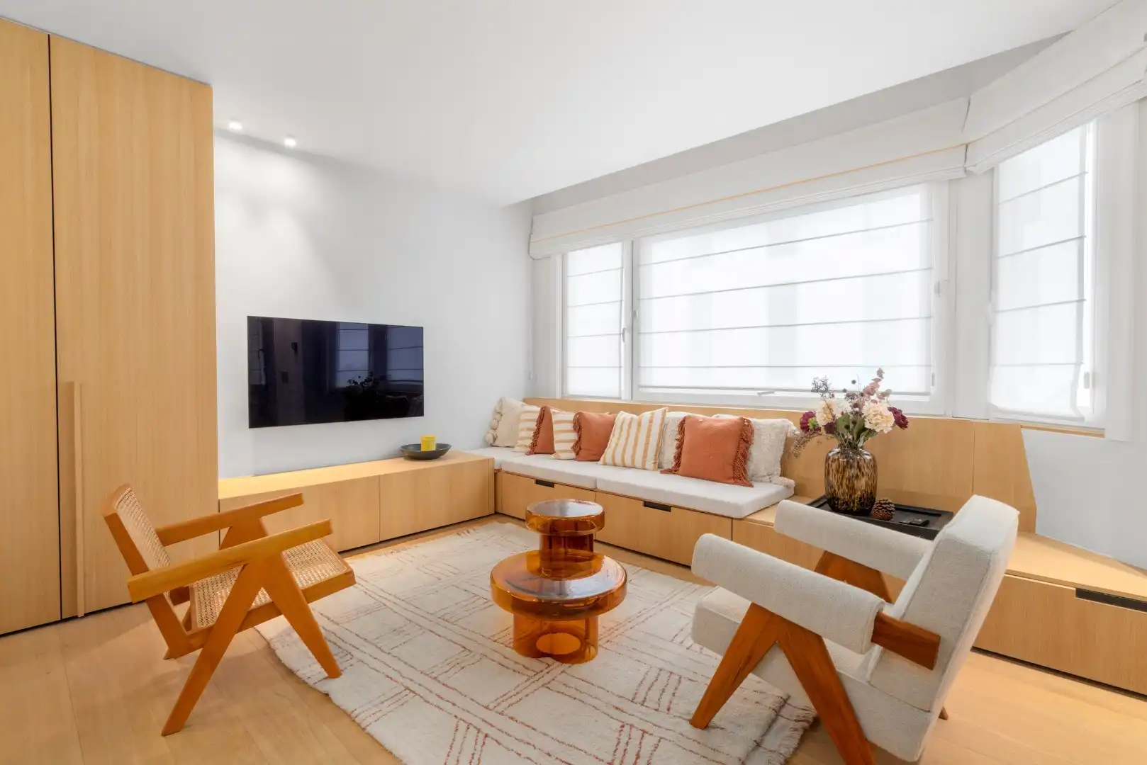 Zeer mooi en luxueus afgewerkt 3 slaapkamer appartement aan het driehoekplein nabij de Zeedijk foto 6