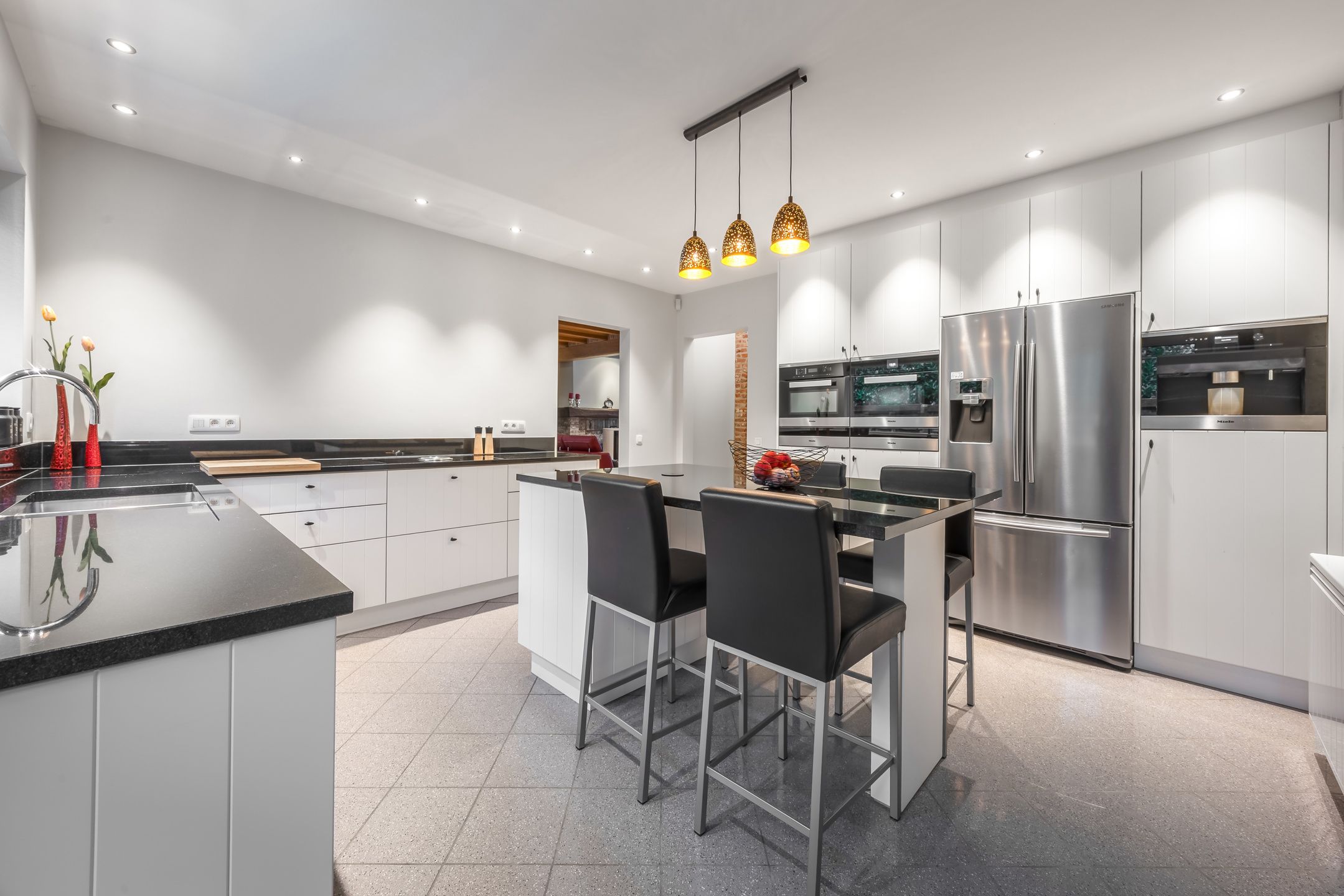 Ruime en lichtrijke gezinswoning te koop in Zandhoven foto 10