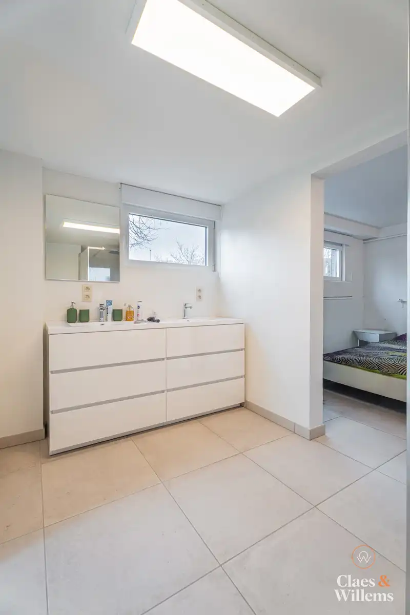 Charmante, ruime en energiezuinige kangoeroewoning te Halle foto 8