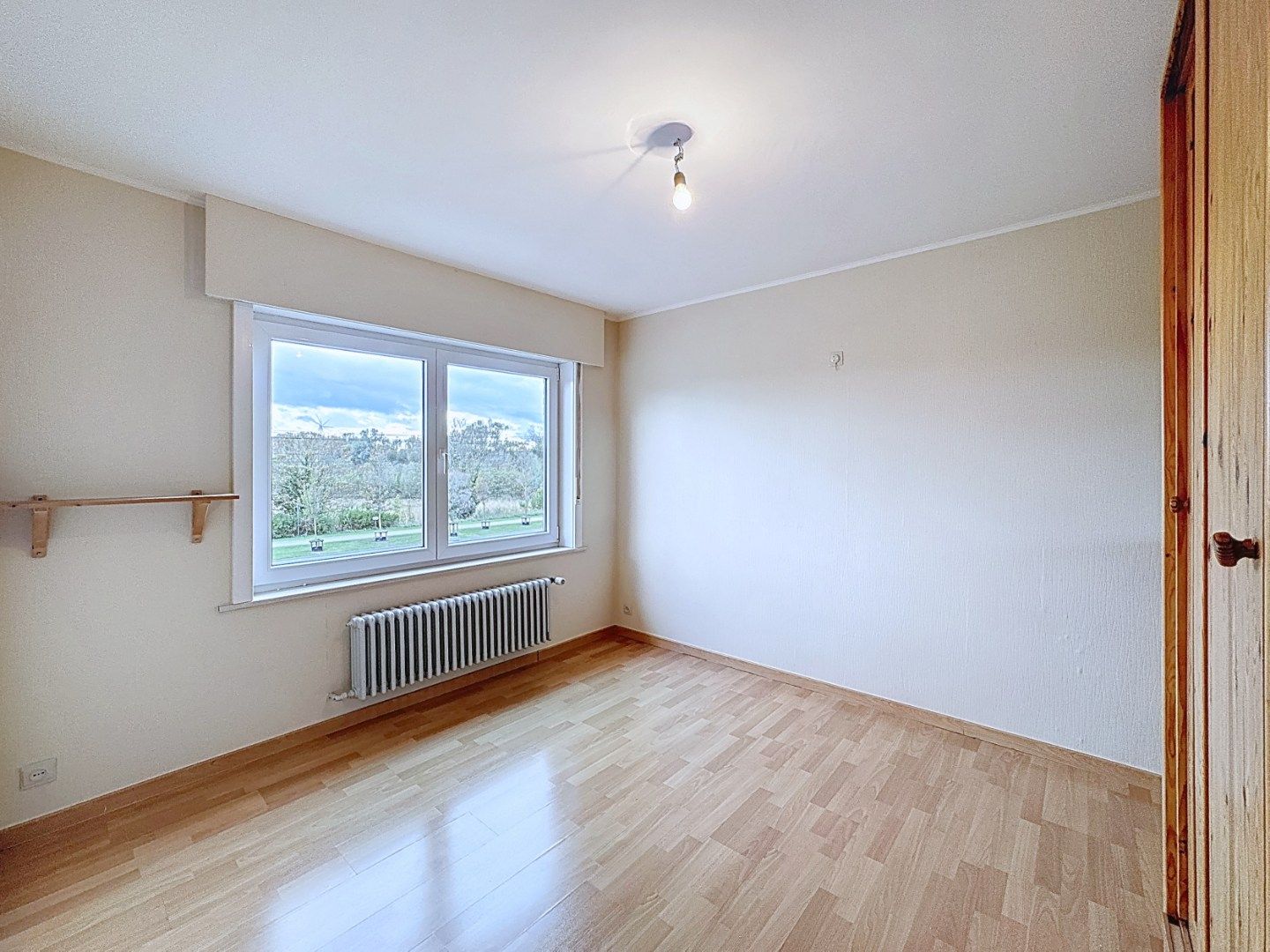 Ruime woning met 3 slaapkamers en garage foto 14