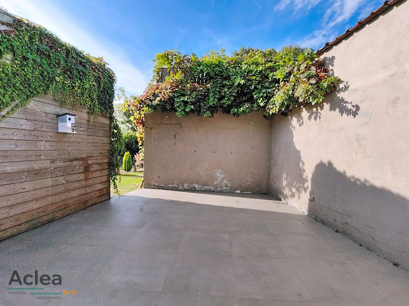 gelijkvloers appartement met terras en ruime tuin foto 15