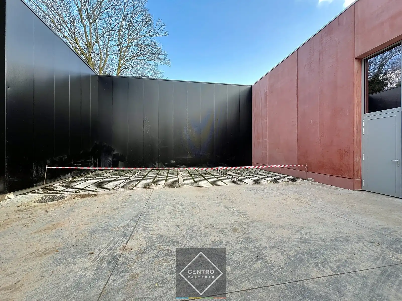 Unit van 749 m² (aangesloten op het WARMTENET) met 8 parkeerplaatsen op TOP-locatie te Kortrijk. foto 9