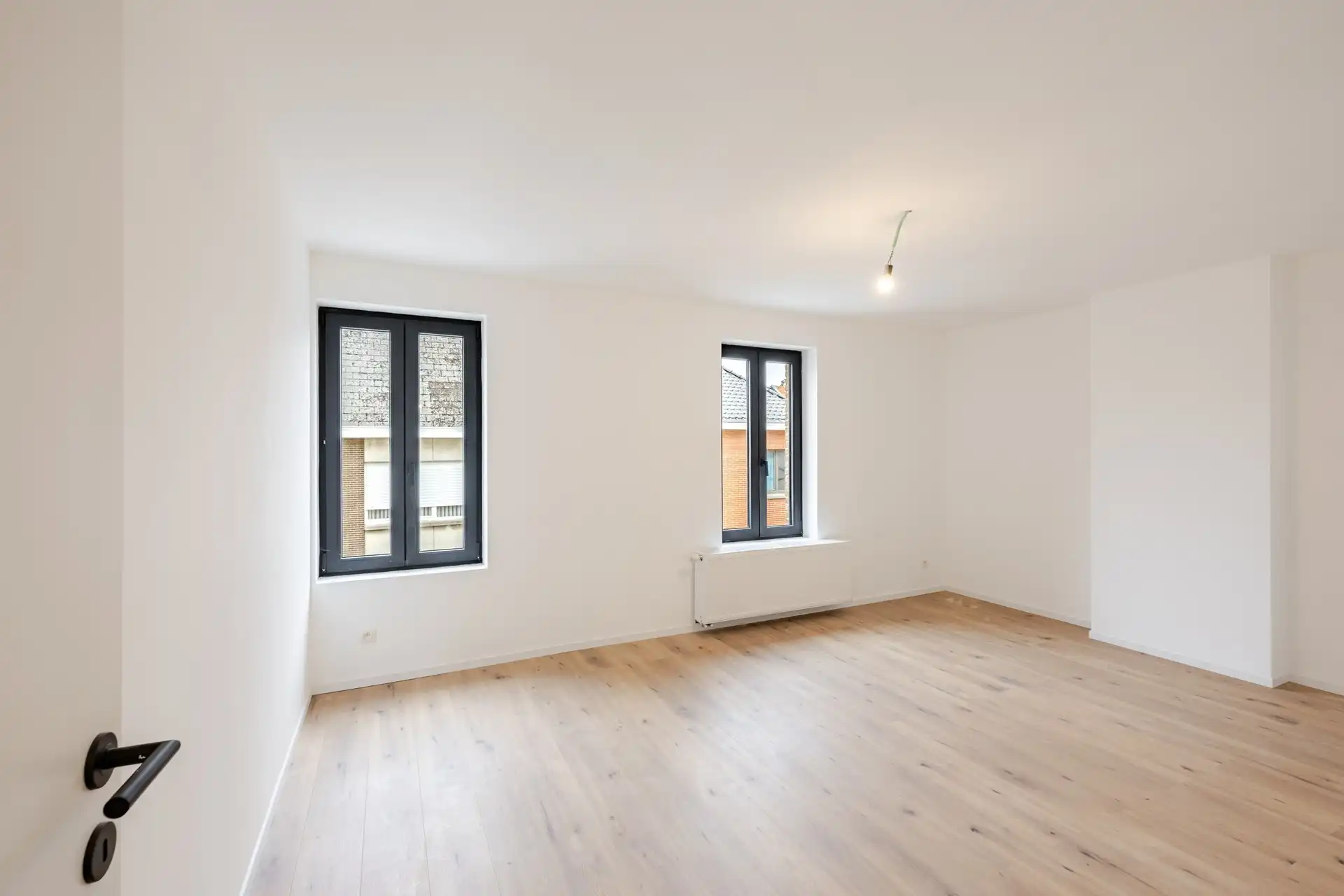 Volledig gerenoveerde gezinswoning met 4 slaapkamers, garage en zonnige tuin in hartje Lede foto 20