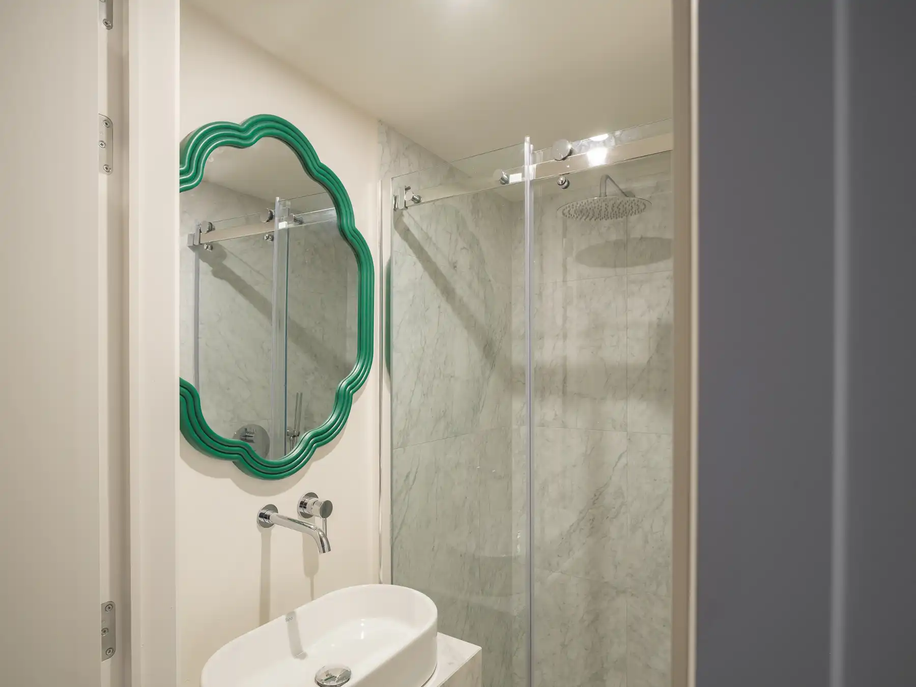 Gerenoveerd energiezuinig tweeslaapkamer appartement met buitenruimte foto 7