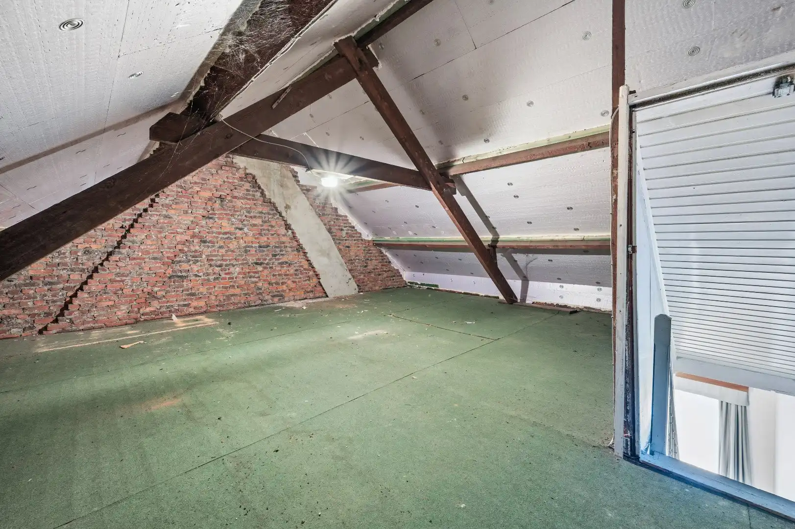 Ruime gezinswoning met 4 slpks met ruime tuin op rustige ligging foto 20
