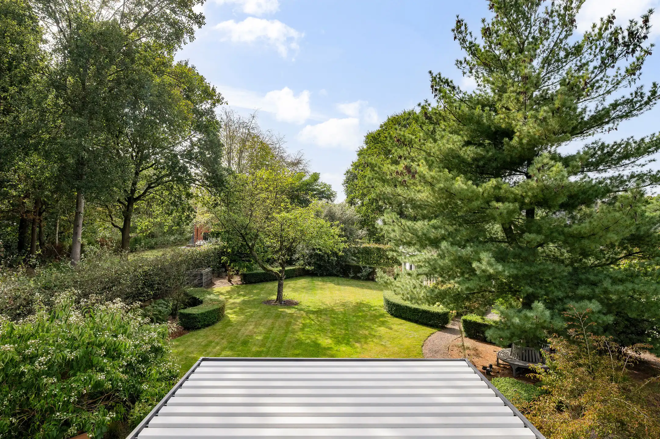 Moderne EPC A-villa op toplocatie nabij scholen en station, met prachtige tuin en privacy foto 24