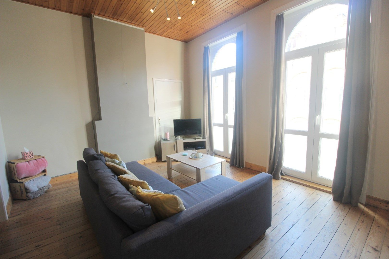 DUPLEX-APPARTEMENT MET 2 SLAAPKAMERS IN CENTRUM IEPER foto 2