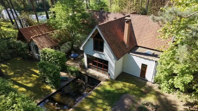 Sfeervolle villa met aangelegde tuin in rustige bosomgeving op 38 are foto 35