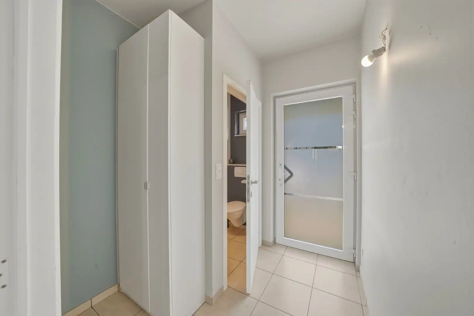 Instapklare energiezuinige woning met 4 slaapkamers, zonnige tuin en garage in Ettelgem foto 12