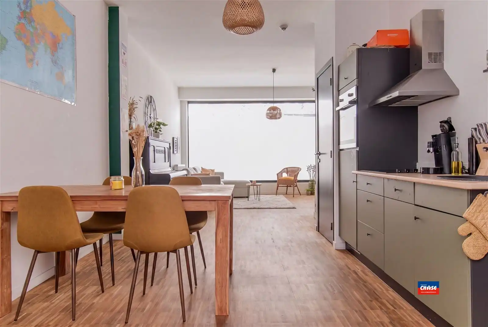 Gerenoveerd gelijkvloersappartement met stadstuin in het historisch centrum  foto 6